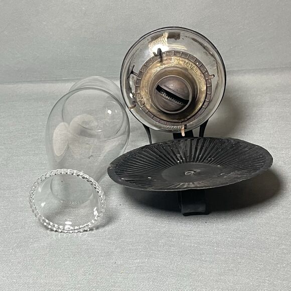 Antique 1900's Wall Mounted Oil Lamp with Glass Chimney-Eagle-Uranium-UV - Picture 14 of 14